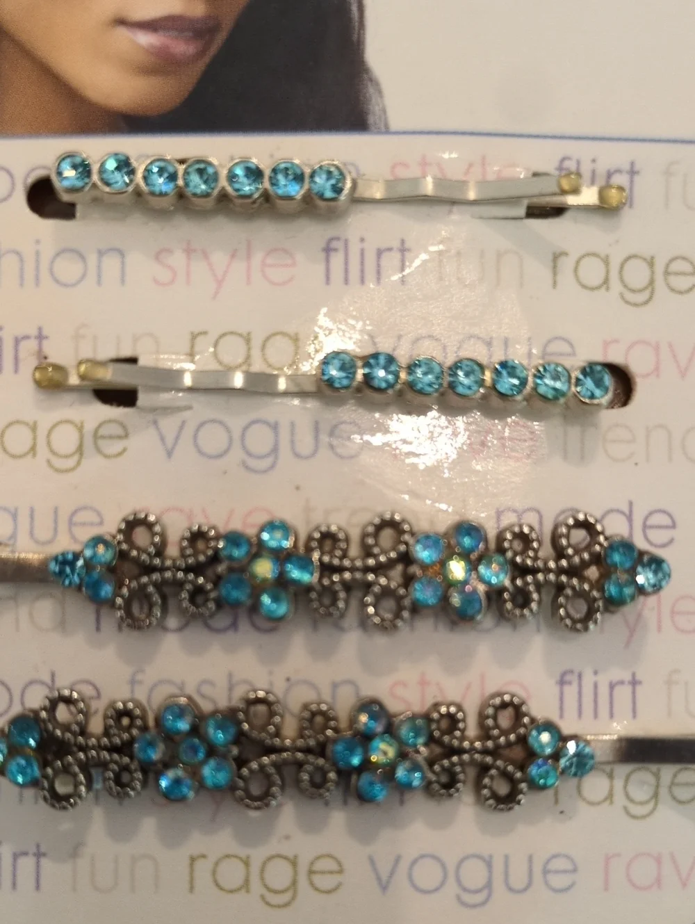 Scunci Bobby Pins 4 Pc Silver Light Blue Rhinestone